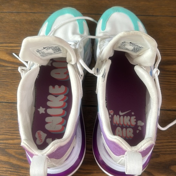Shoes Nike air react women’s size 9.5 used nice condition white w colors - Picture 6 of 12